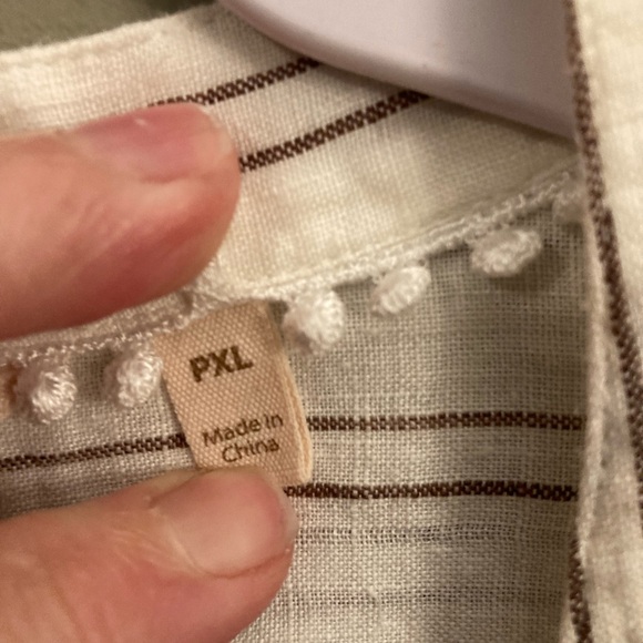 Striped Button-Up Tunic - Picture 2 of 8